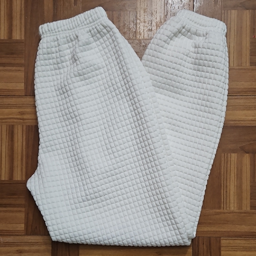 SHEIN white quilted comfy's